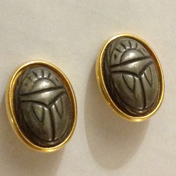 Ben Amun VTG Designer Scarab Clip Earrings - Picture 1 of 8